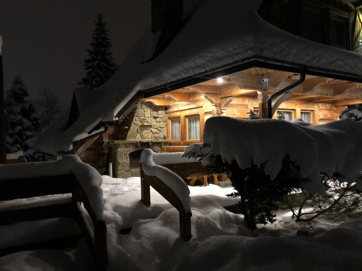Krupówki Z Widokiem Na Giewont