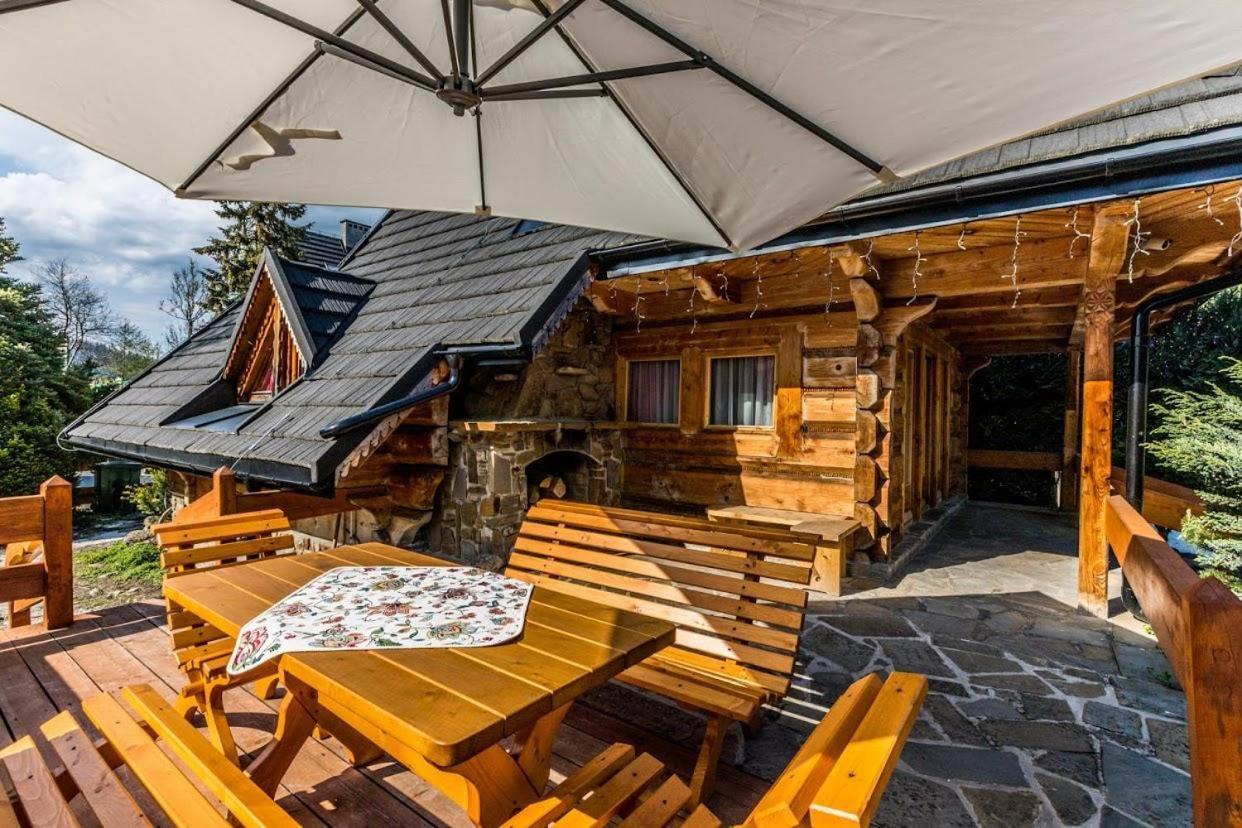 Krupówki Z Widokiem Na Giewont